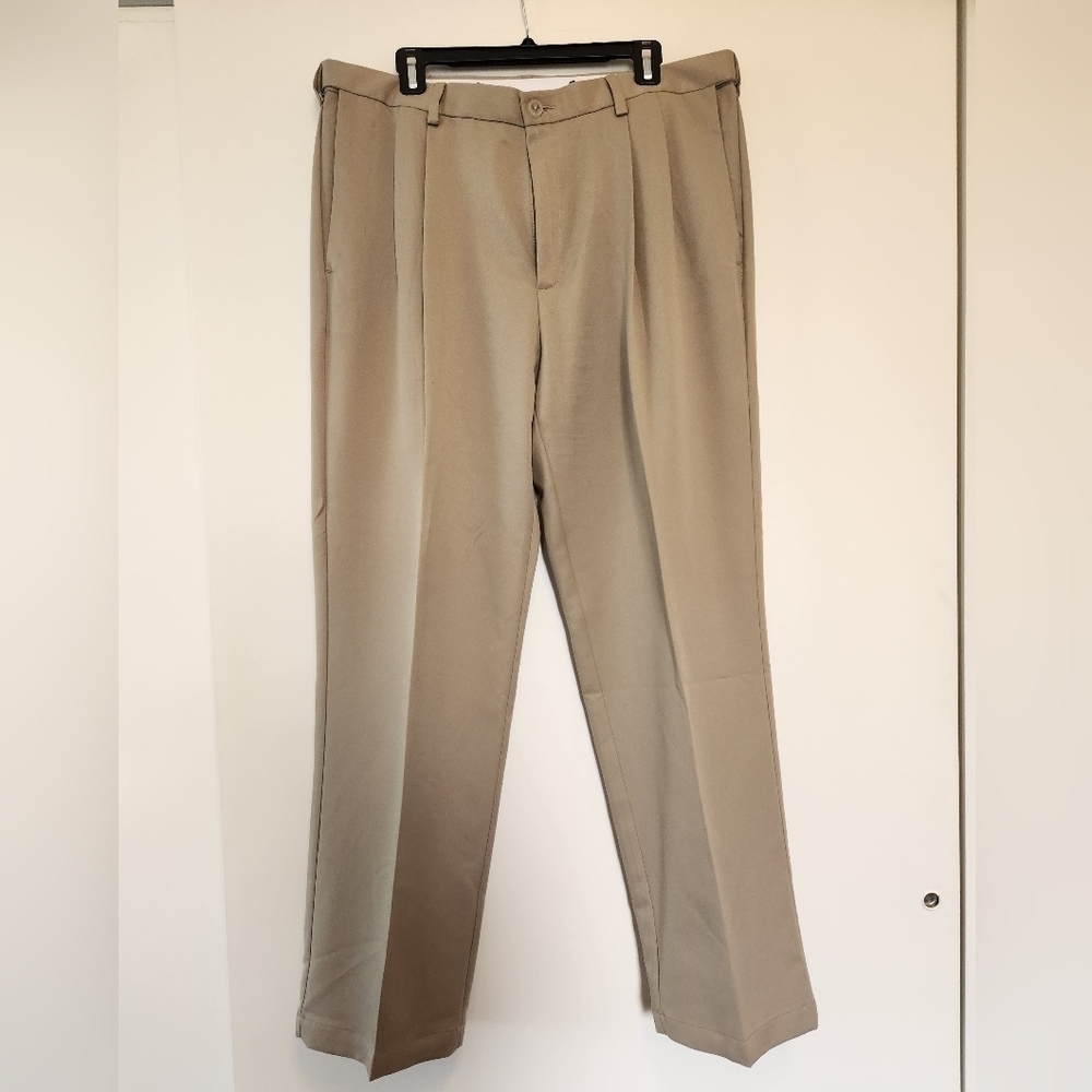Haggar Khaki Pants Size 38x32